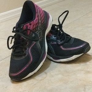 ASICS RUNNING SHOES